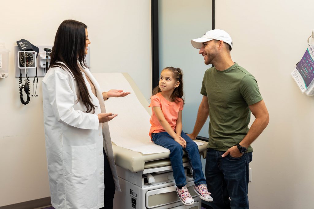 https://elrio.org/wp-content/uploads/2023/01/ER2022-HOU-EXAM-Ped-2-1024x683.jpg